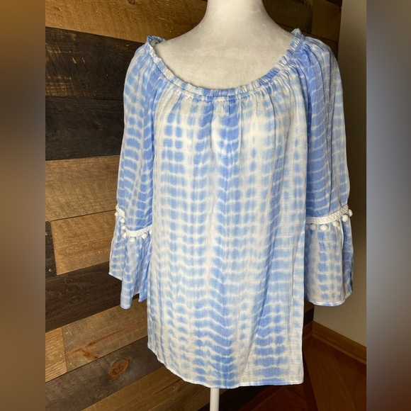 IN Studio Sheer Tie Dye Blue and White Women's Top Size XL New! - Picture 1 of 7